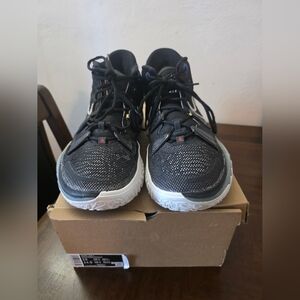 Nike Men Kyrie Low 4